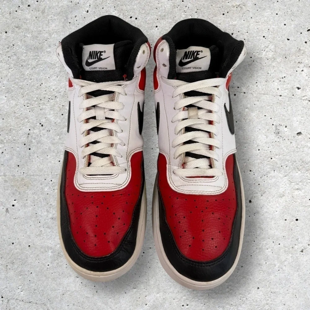 Men’s Nike Court Vision Mid size 12